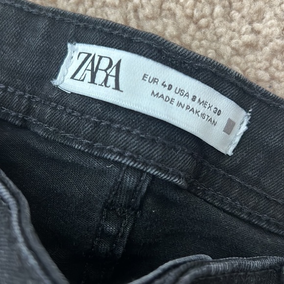Zara Black Skinny Jeans Frayed Hem size 8 - Picture 3 of 4